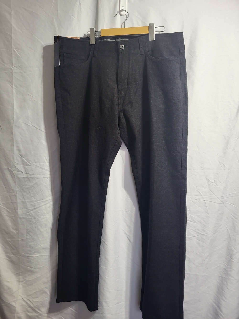 NEW-Denver Hayes Athletic Fit Chino in Brown, Size 38